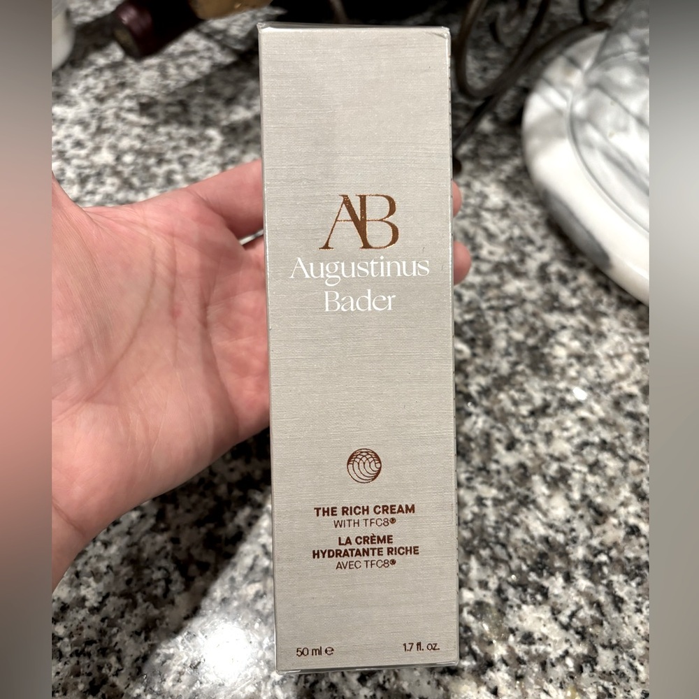 AUGUSTINUS BADER The Rich Cream Moisturizer